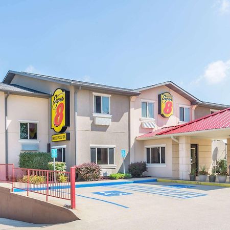 Super 8 By Wyndham Bloomington University Area Extérieur photo